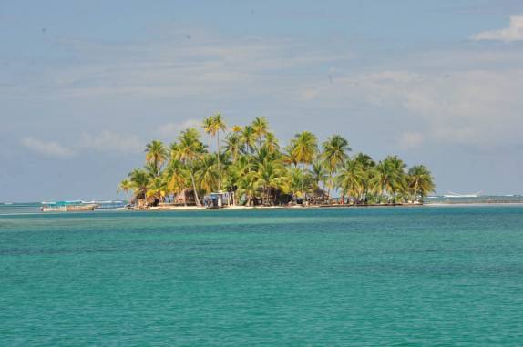 Muito sol e mar esverdeado no nosso segundo dia no arquipélago de San Blás, na costa do Panamá